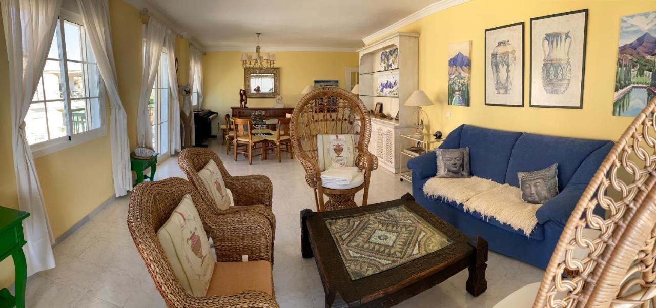 Costa Beachfront Apartament Torrox